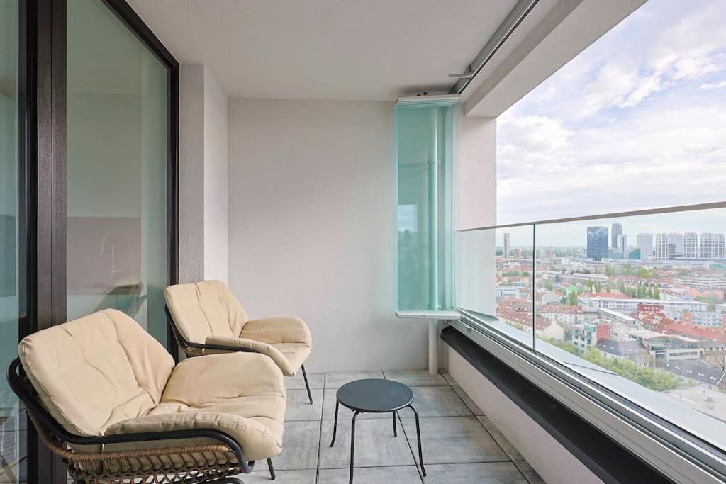 Danubius One - Spacious Apartment W Free Parking Bratislava Dış mekan fotoğraf